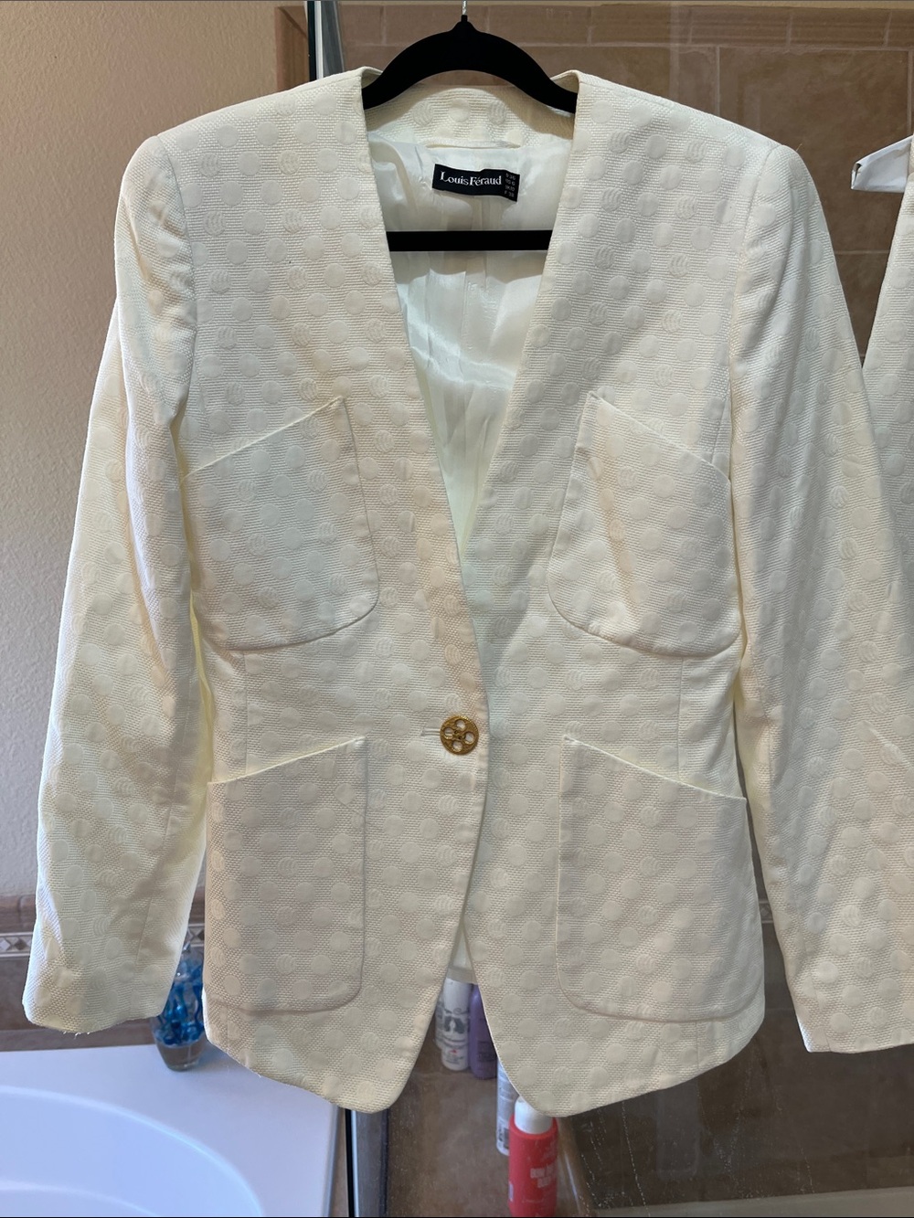 Louis Feraud Ivory Textured Single-Button Blazer